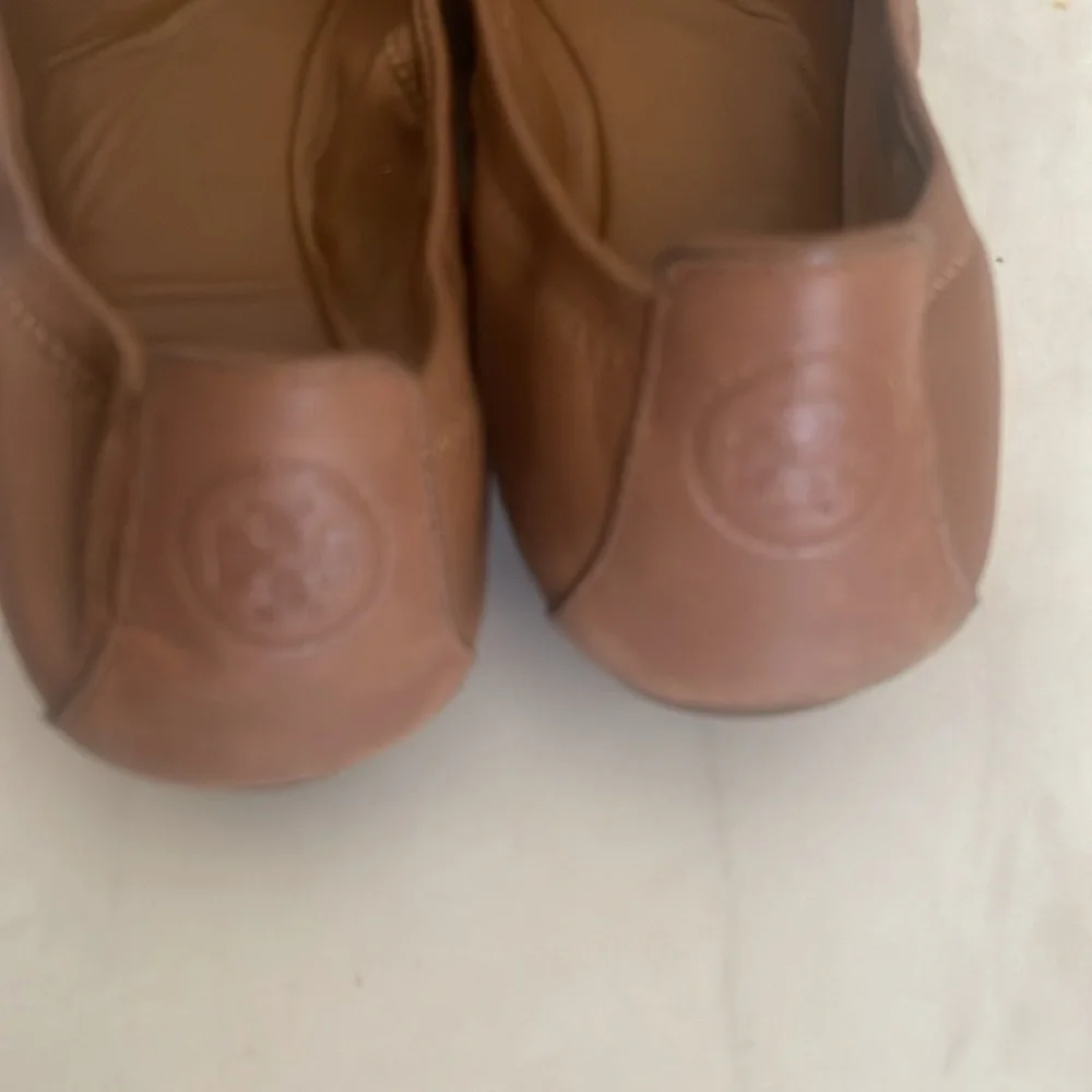 Tory Burch Eddie Ballet Flats Leather in Camel Size 8